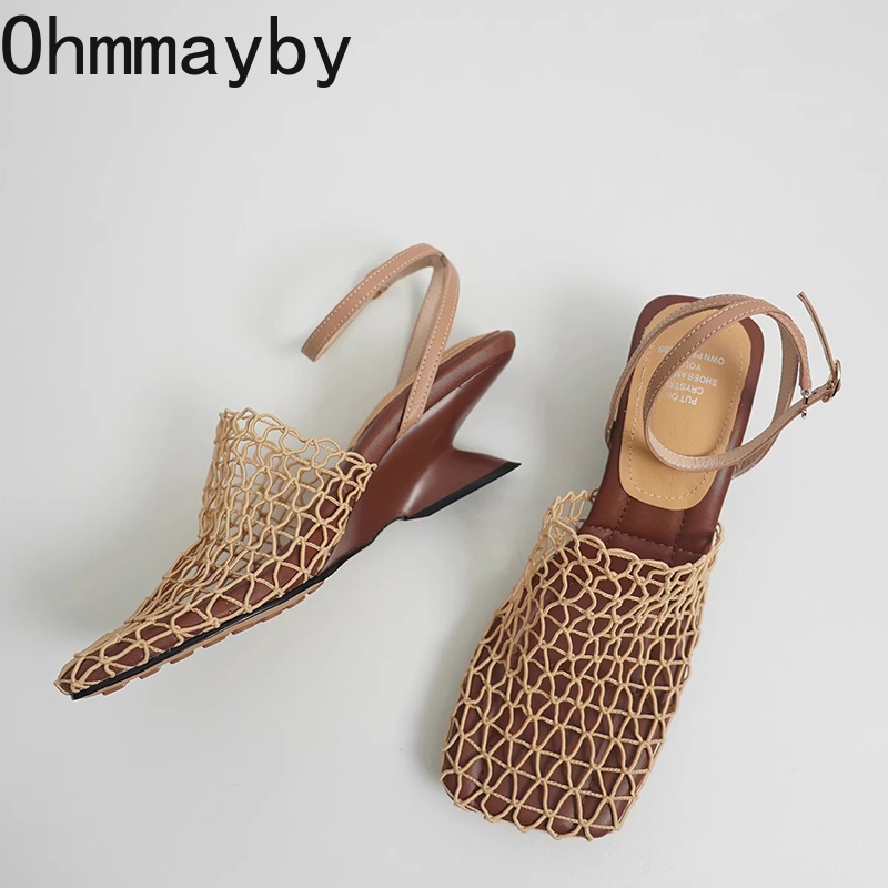 デザイナー高級中空デザインレディースサンダル、簡潔なパーティ - Women Formal Wear For Summer のレビューと価格