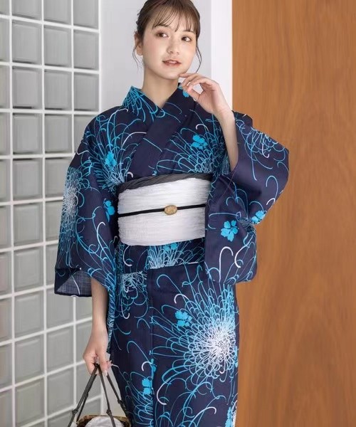 日本の女性用着物/浴衣、伝統的なフォーマルスタイル、綿100 - Women Formal Wear Photoshoot のレビューと価格
