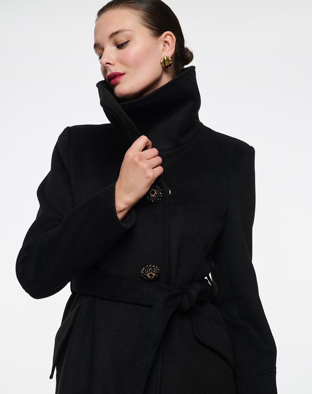 ヴィンテージ風黒スタンドカラー女性用ウールコート、プラスサイ - Women Formal Wear Belt のレビューと価格